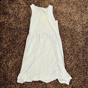 Longyuan women summer dress. Medium white.